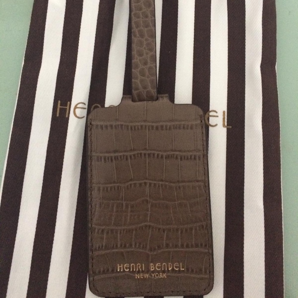Henri bendel luggage tag